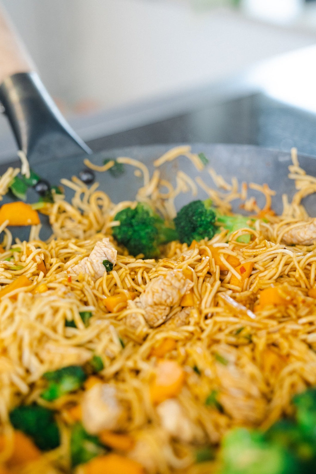 Asiatische Nudelpfanne - pasoli GmbH