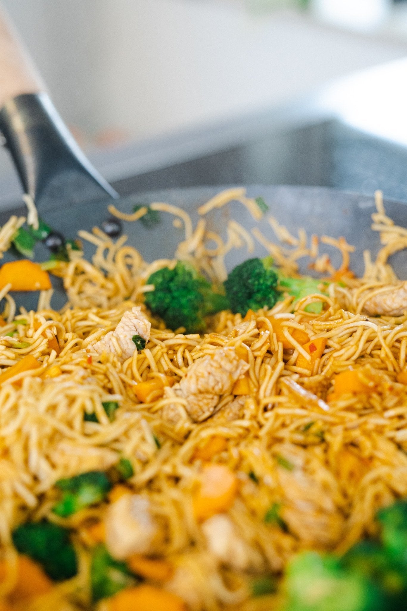 Asiatische Nudelpfanne - pasoli GmbH
