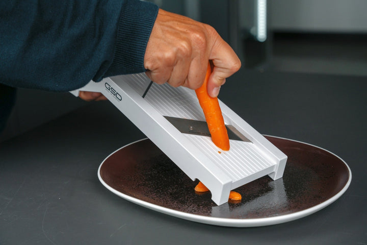 GSD Universal Gemüsehobel "5 - in - 1" weiß - Made in Germany - pasoli GmbH