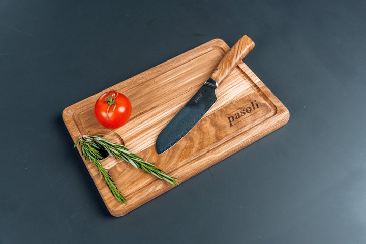 pasoli Set "Katto" - Damast Santoku 13cm inkl. Schneidebrett aus Eichenholz - pasoli GmbH