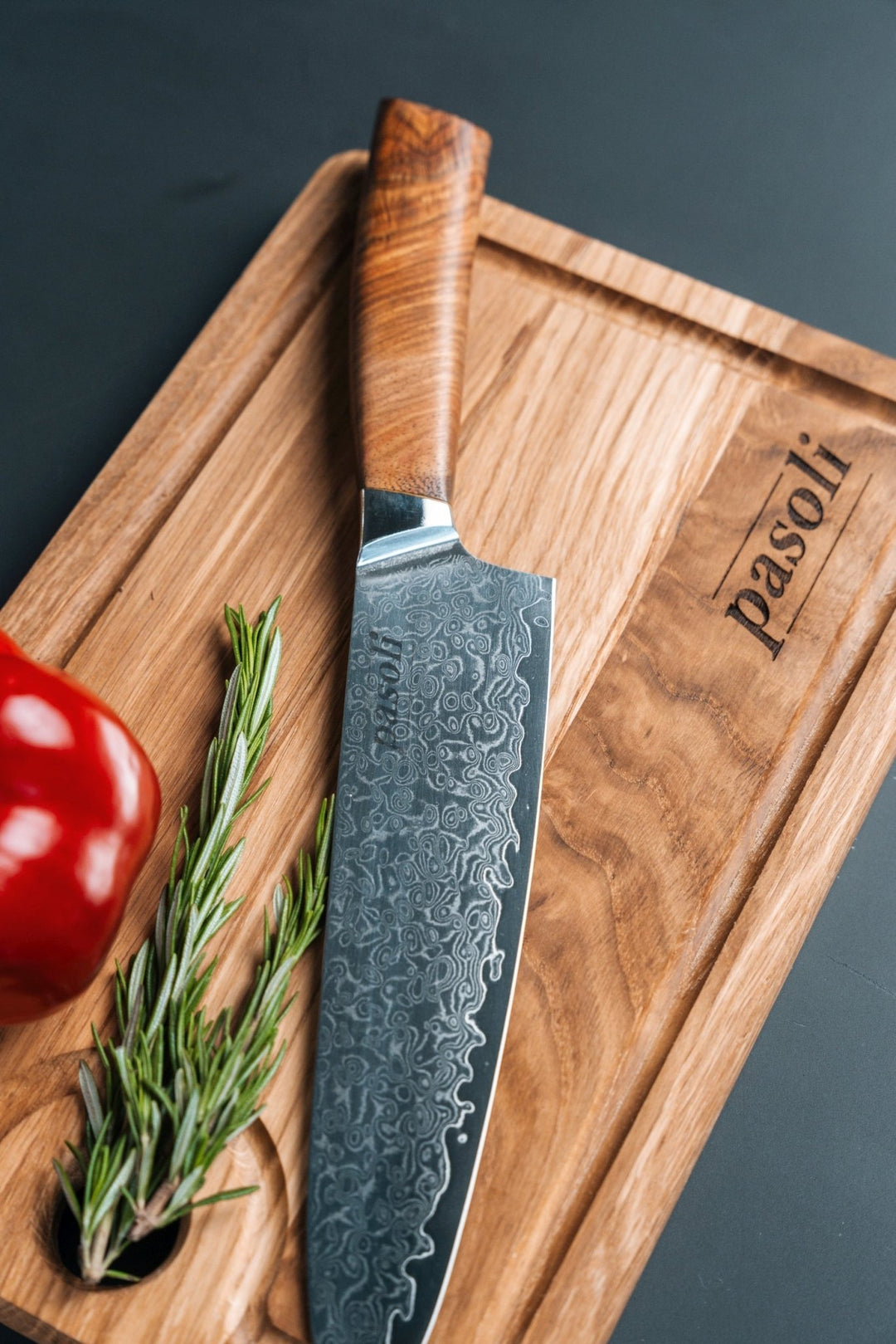 pasoli Set "Shefu" - Damast Chefmesser inkl. Schneidebrett aus Eichenholz - pasoli GmbH