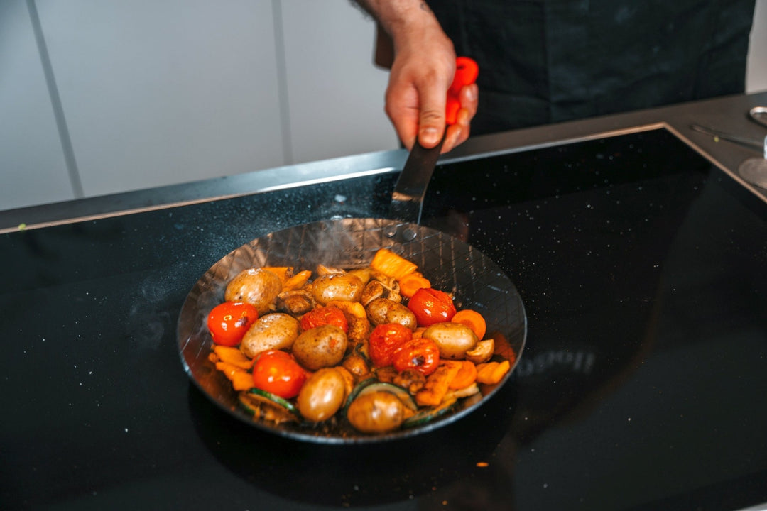 pasoli Steak Pfanne 28cm - Carbonstahl Bratpfanne für alle Herdarten - pasoli GmbH